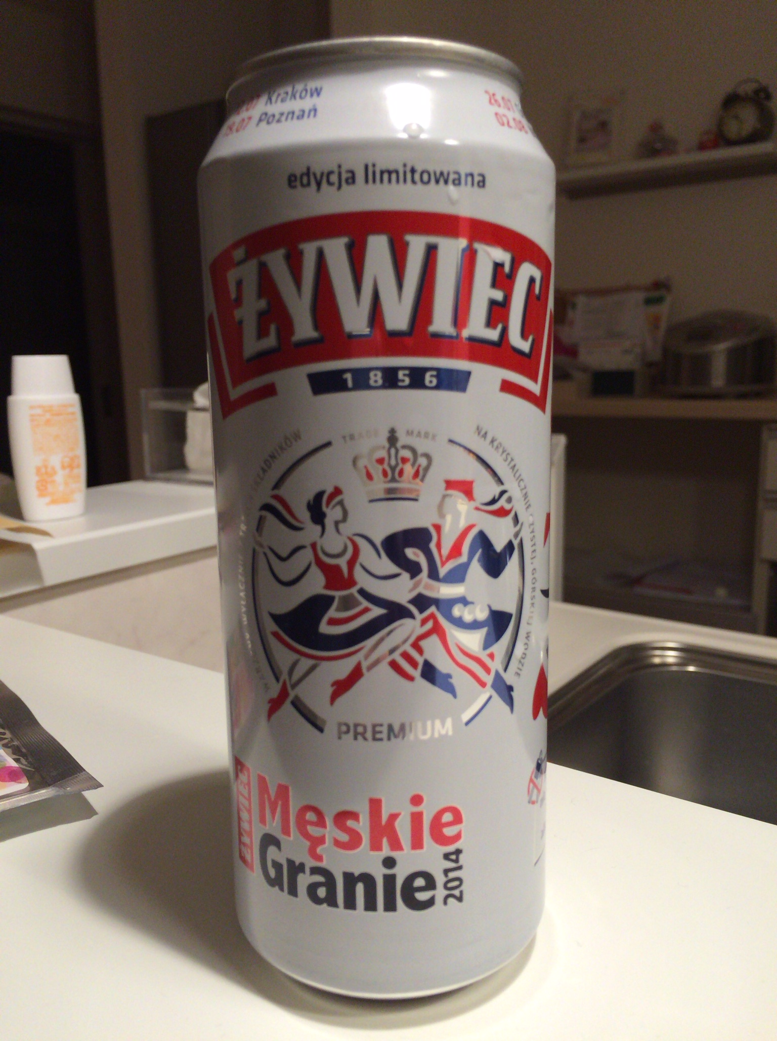 ポーランドからの贈り物　ZYWIECビールを飲んでみた！